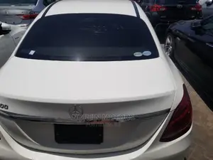 Mercedes-Benz C200 2014 Off White