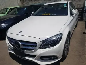 Mercedes-Benz C200 2014 Off White