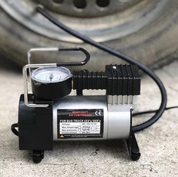 12v Single Cylinder Emergency Car Inflator