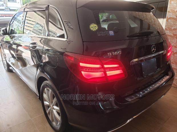 Mercedes-Benz C180 2015 Black - thumbnail 2