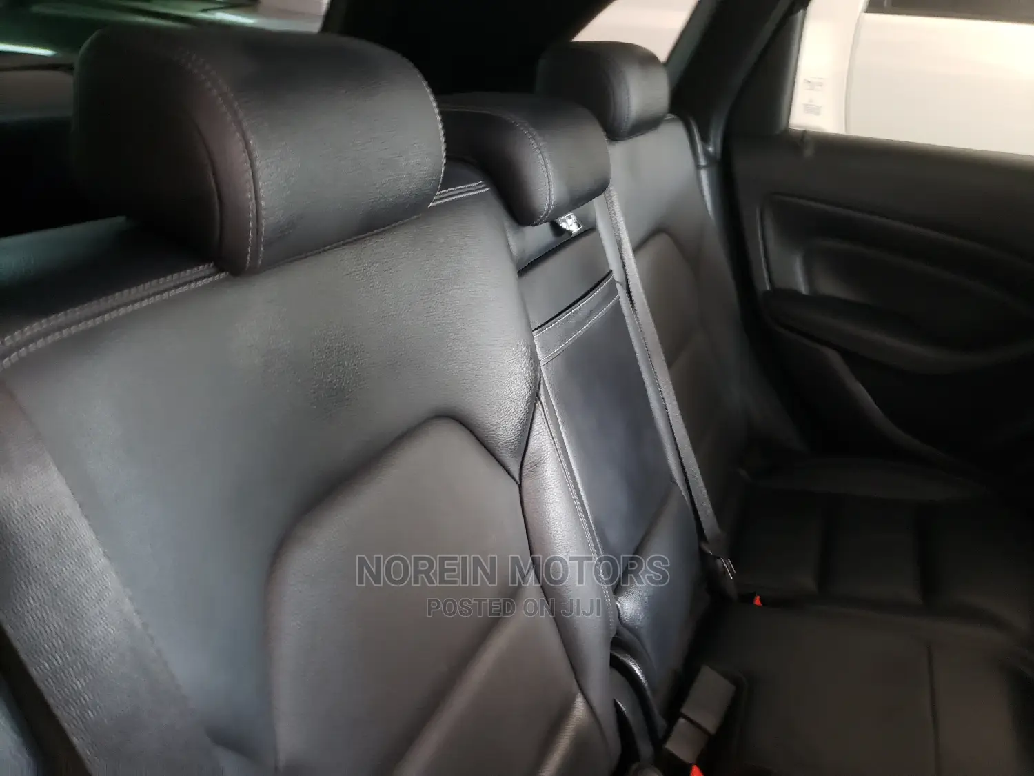Mercedes-Benz C180 2015 Black