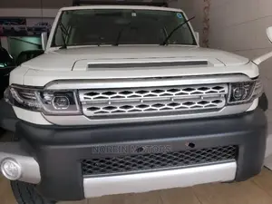 Toyota FJ Cruiser 2015 Beige