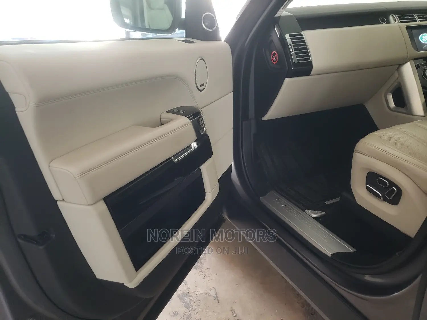 Land Rover Range Rover Vogue 2016 Gray