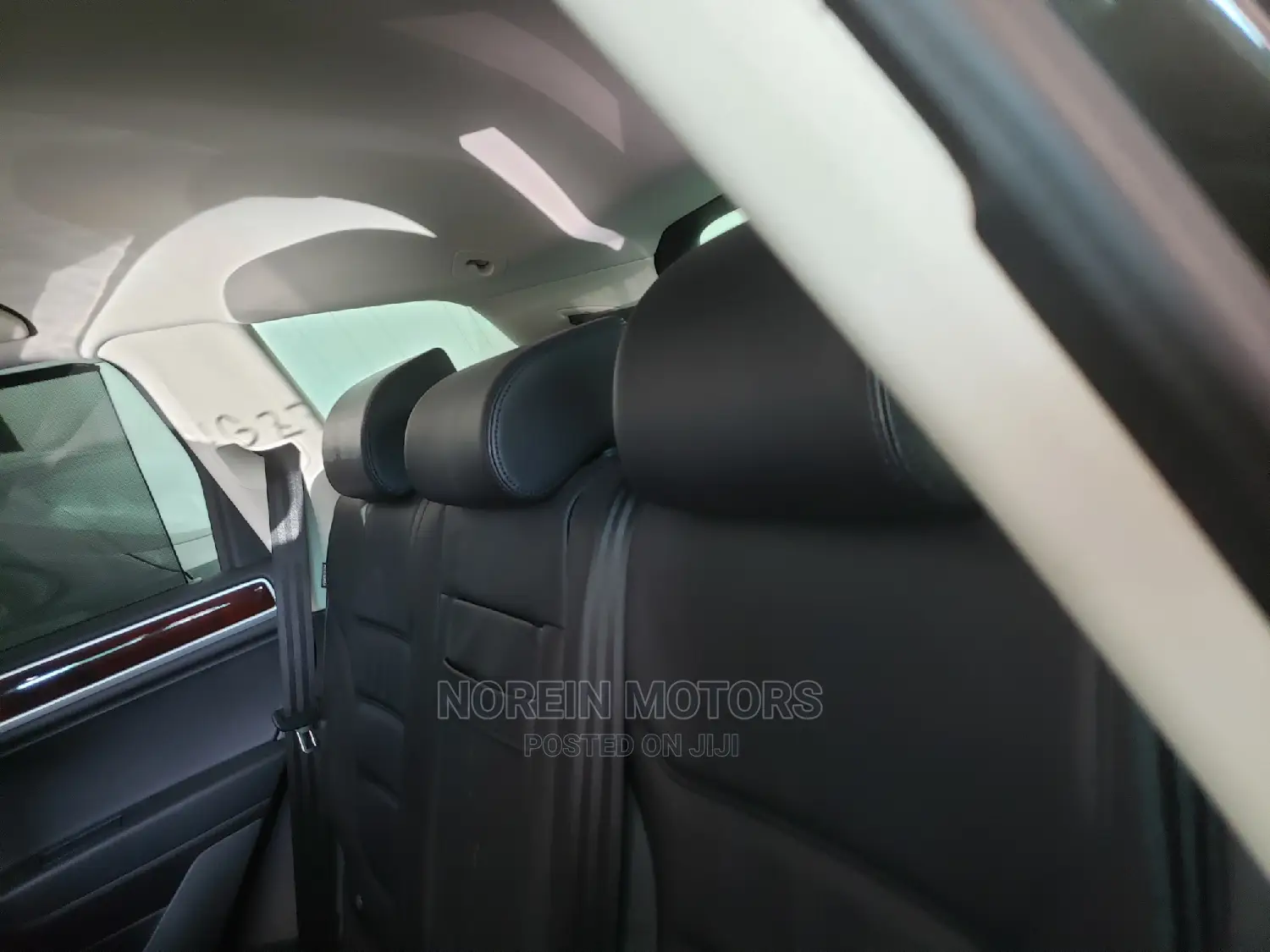 Volkswagen Touareg 2016 Brown