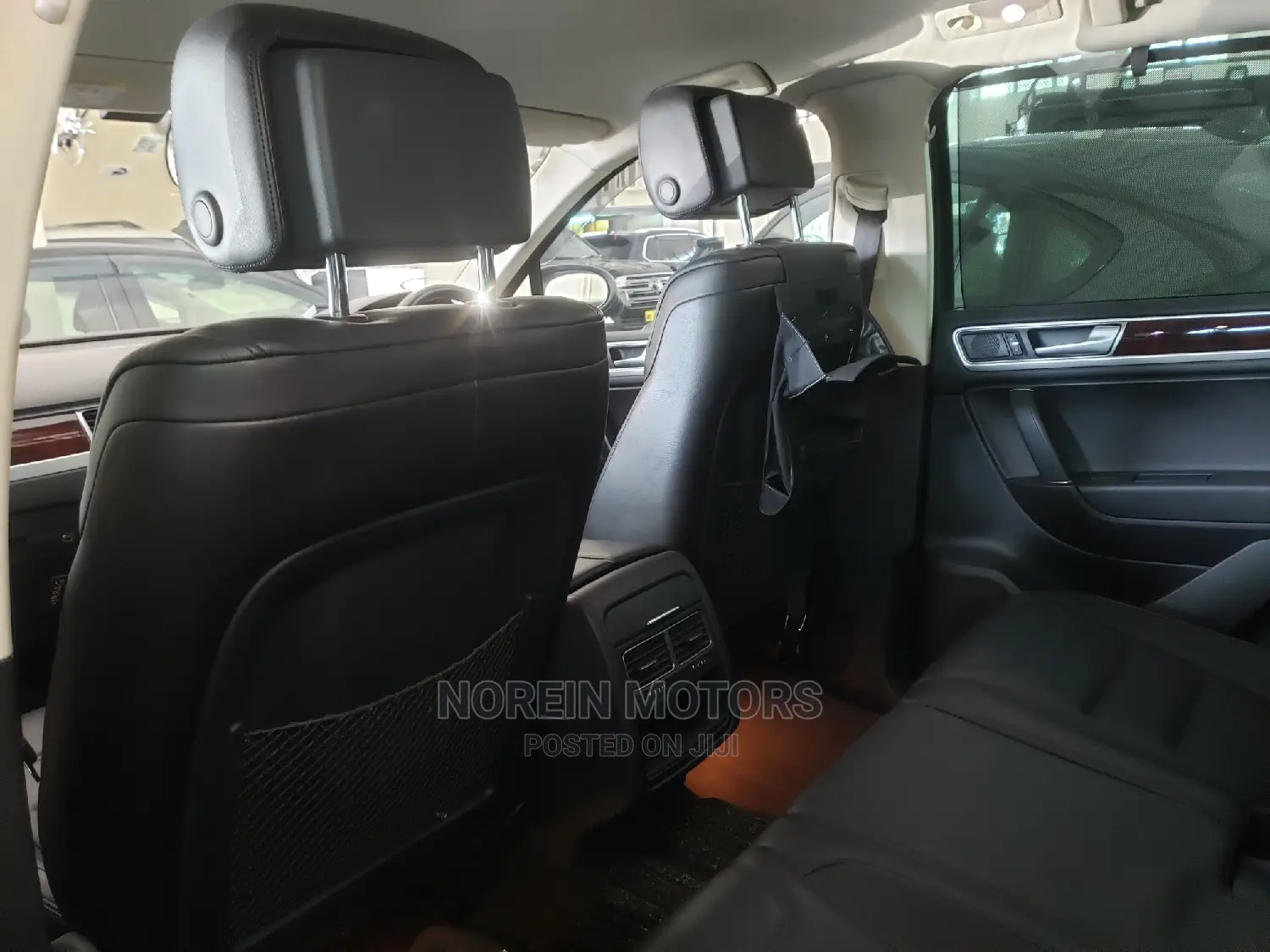 Volkswagen Touareg 2016 Brown