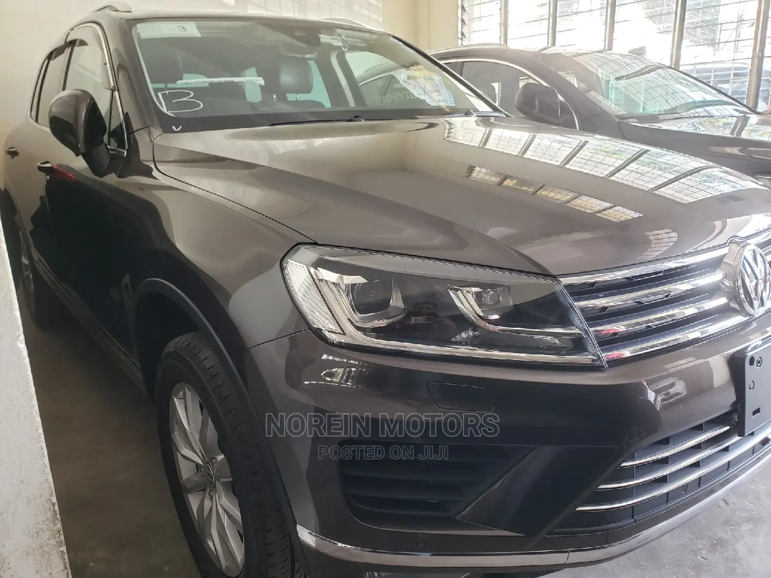 Volkswagen Touareg 2016 Brown
