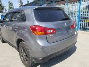 Mitsubishi RVR 2014 Silver