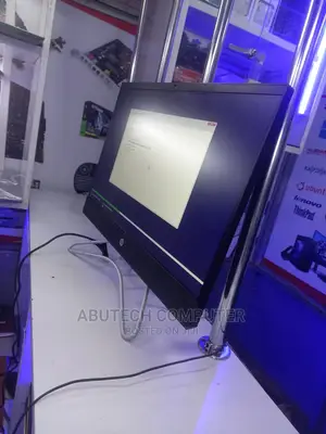 Desktop Computer HP AiO 20 8GB Intel Core I3 HDD 1T