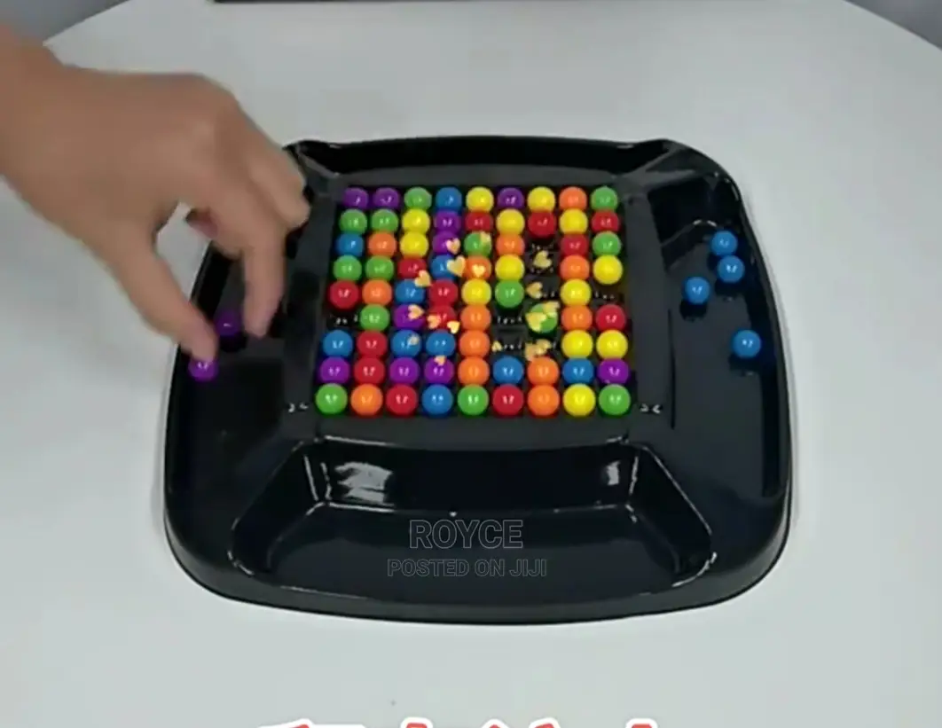 48 Balls Puzzle Chess Board Game