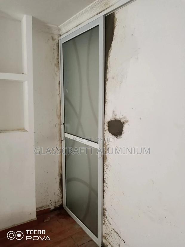 Single Sliding Aluminum Door - thumbnail 5
