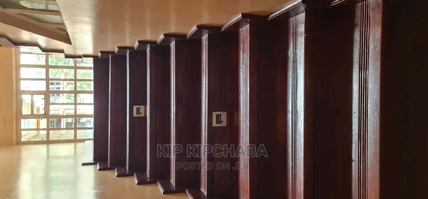 6bdrm Maisonette in Hillside for sale