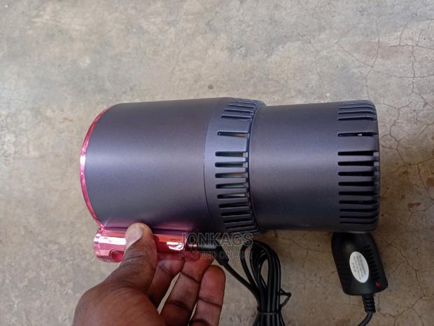 12 Volt Car Cooling/Warming Cup Holder - thumbnail 2