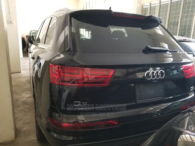 Audi Q7 2014 Black - thumbnail 4