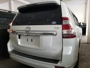 Toyota Land Cruiser Prado 2014 White