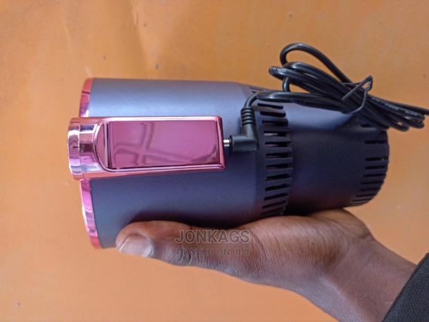 12 v 2 in 1 Smart Cooling Heating Car Cup Holder - thumbnail 2