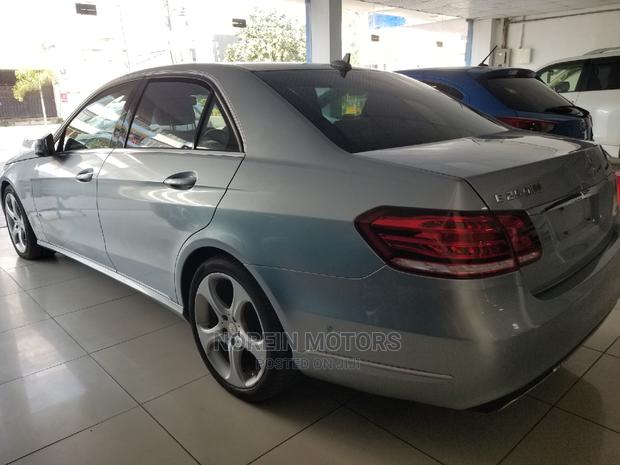 Mercedes-Benz E250 SV Premium 2014 Gray - thumbnail 5