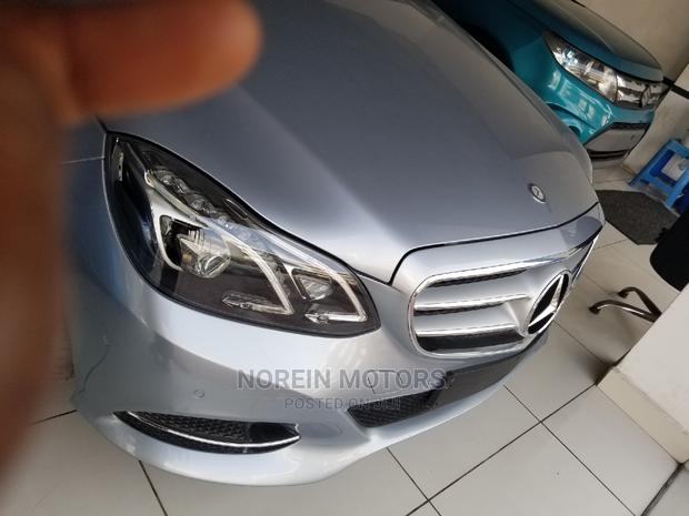 Mercedes-Benz E250 SV Premium 2014 Gray - thumbnail 2