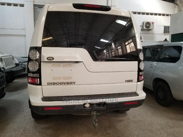 Land Rover Discovery 2015 White - thumbnail 3