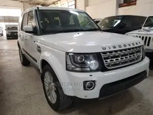 Land Rover Discovery 2015 White