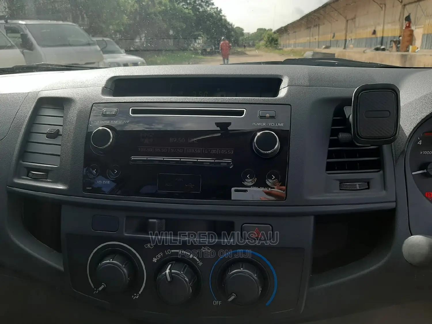 Toyota Hilux 2015 White