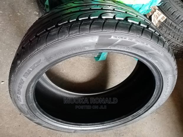 245/40r19 Dunlop Tyre - thumbnail 2