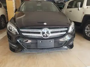 Mercedes-Benz B-Class 2015 Black