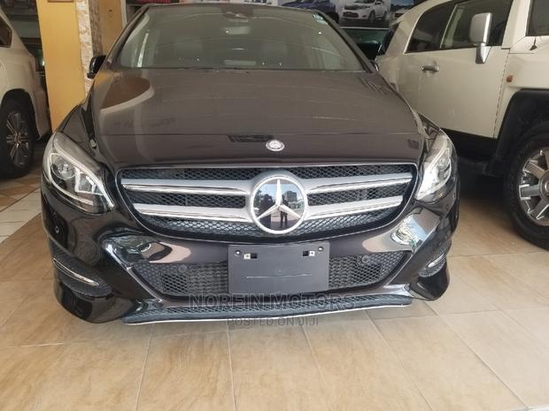 Mercedes-Benz B-Class 2015 Black