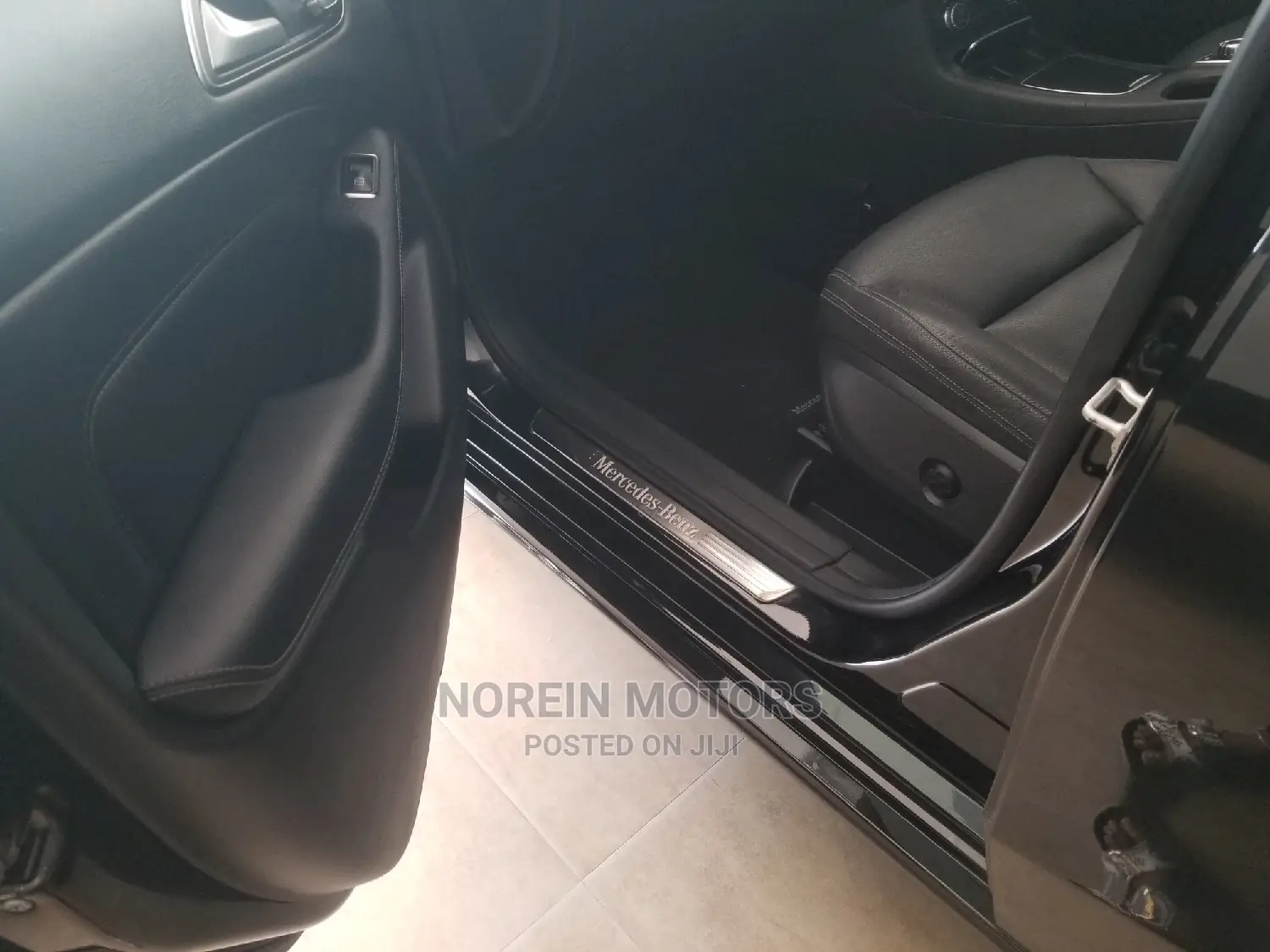 Mercedes-Benz B-Class 2015 Black