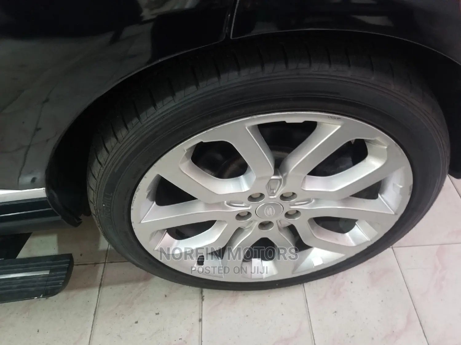 Land Rover Range Rover Vogue 2014 Matt Black