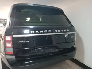 Land Rover Range Rover Vogue 2014 Matt Black