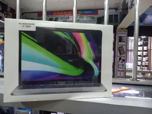 New Laptop Apple MacBook Pro 2022 M2 8GB Apple M2 SSD 256GB