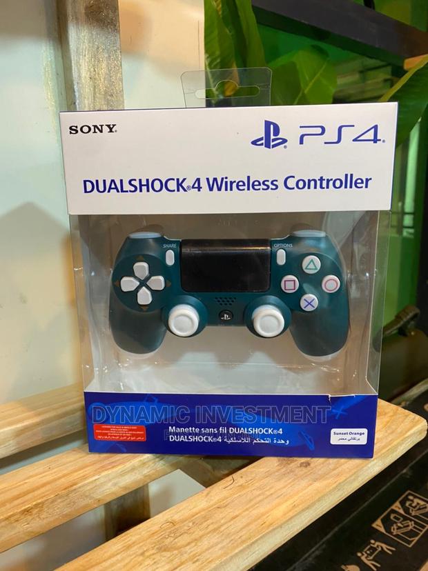 Ps4 Wireless Controller/Pad (Sunset Orange) - main view