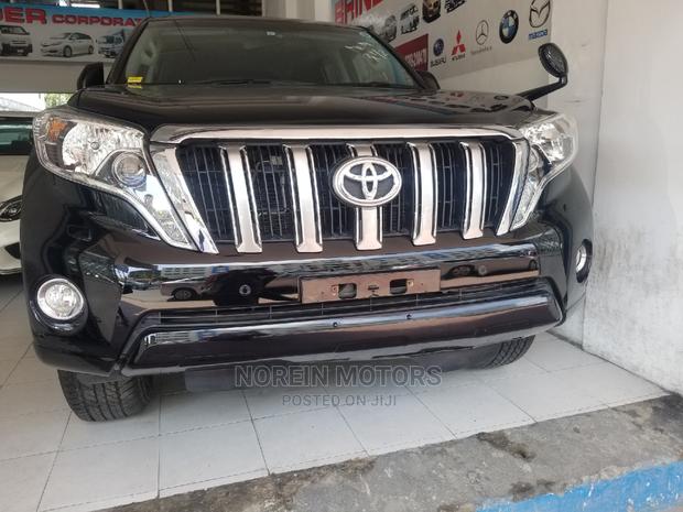 Toyota Land Cruiser Prado 2014 Black - main view