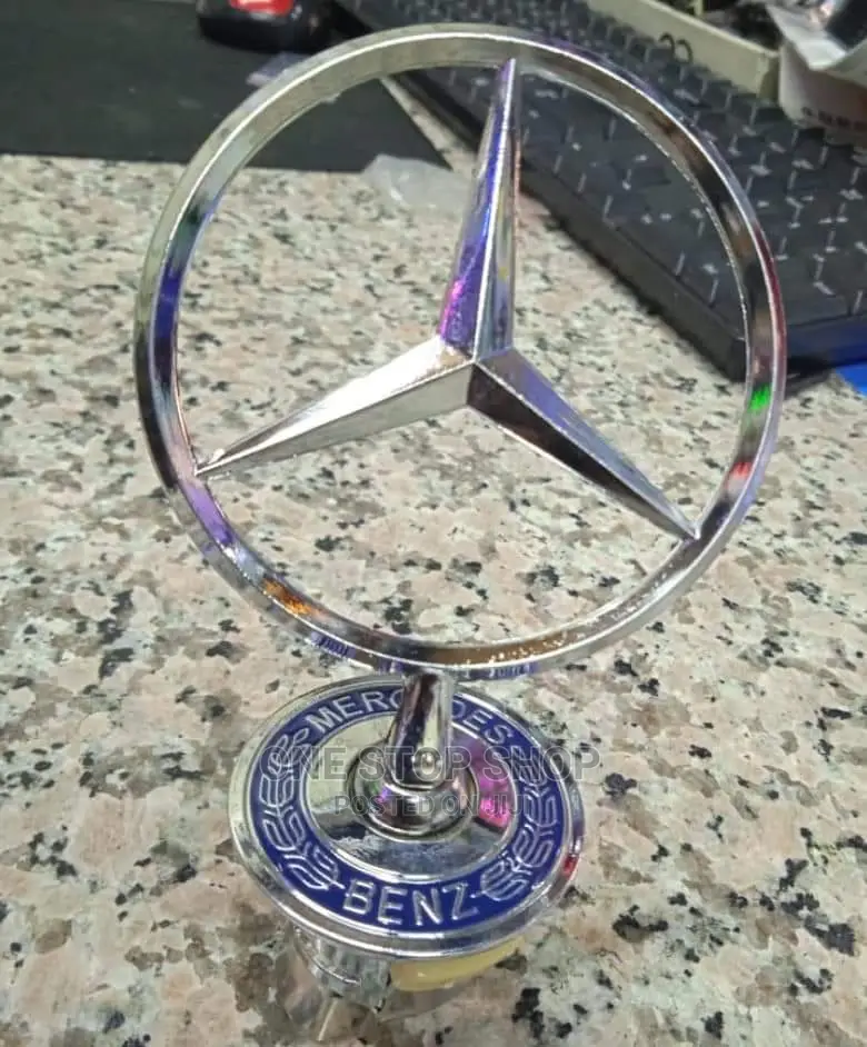 Mercedez Original Bonnet Replacament Stand Logo