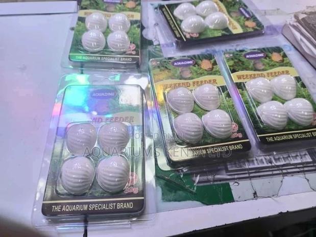 Vacation Feeders, Four Tabs - main view