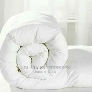 Plain White Cotton Duvet 6*6 (Hotel Quality)