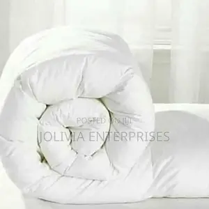 Plain White Cotton Duvet 6*6 (Hotel Quality)