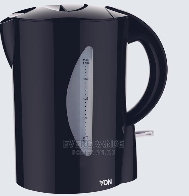 1.7 Litre Von Hot Point Corded Kettle