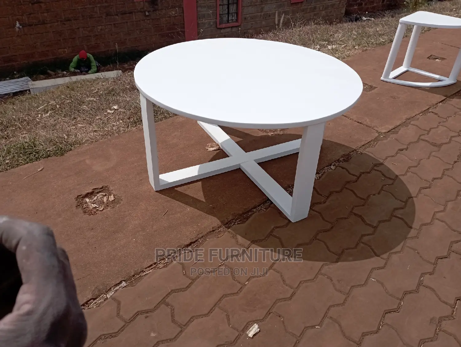 White Wooden Coffee Table With 4 Stools