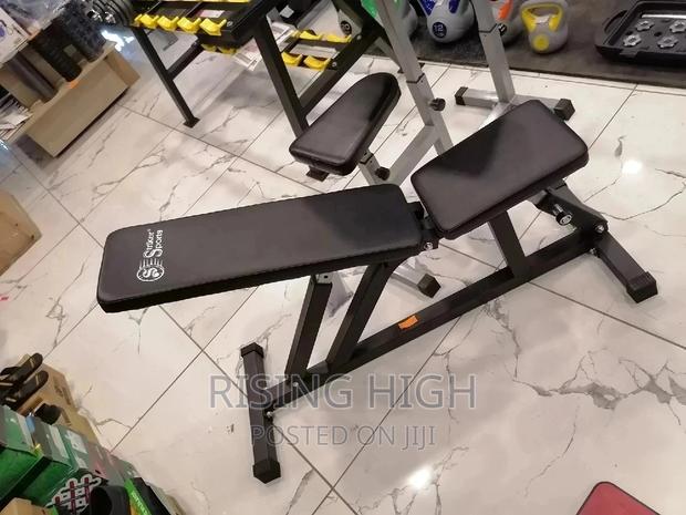 Superior Quality Adjustable Gym Bench - thumbnail 2