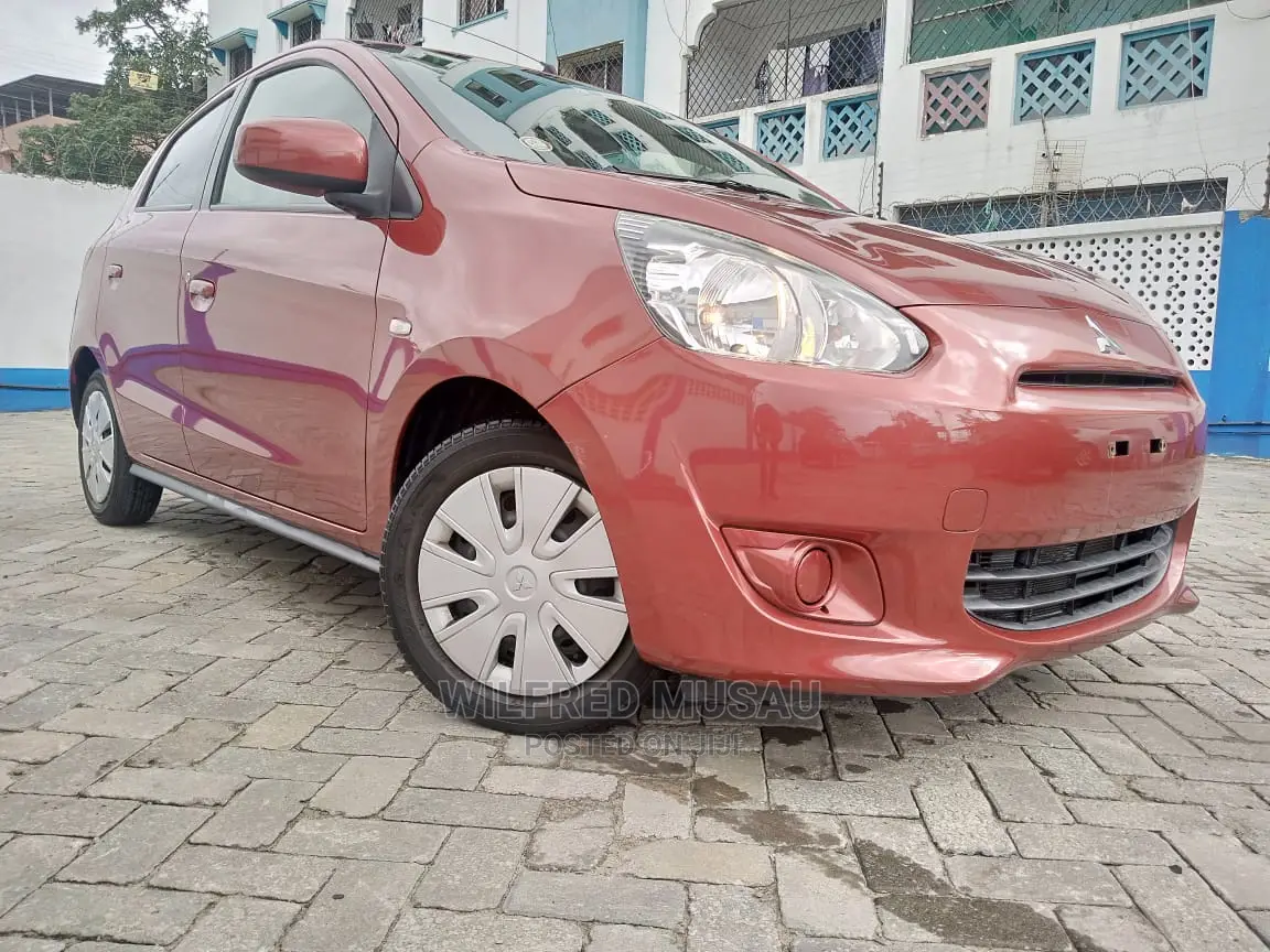 Mitsubishi Mirage 2016 Red