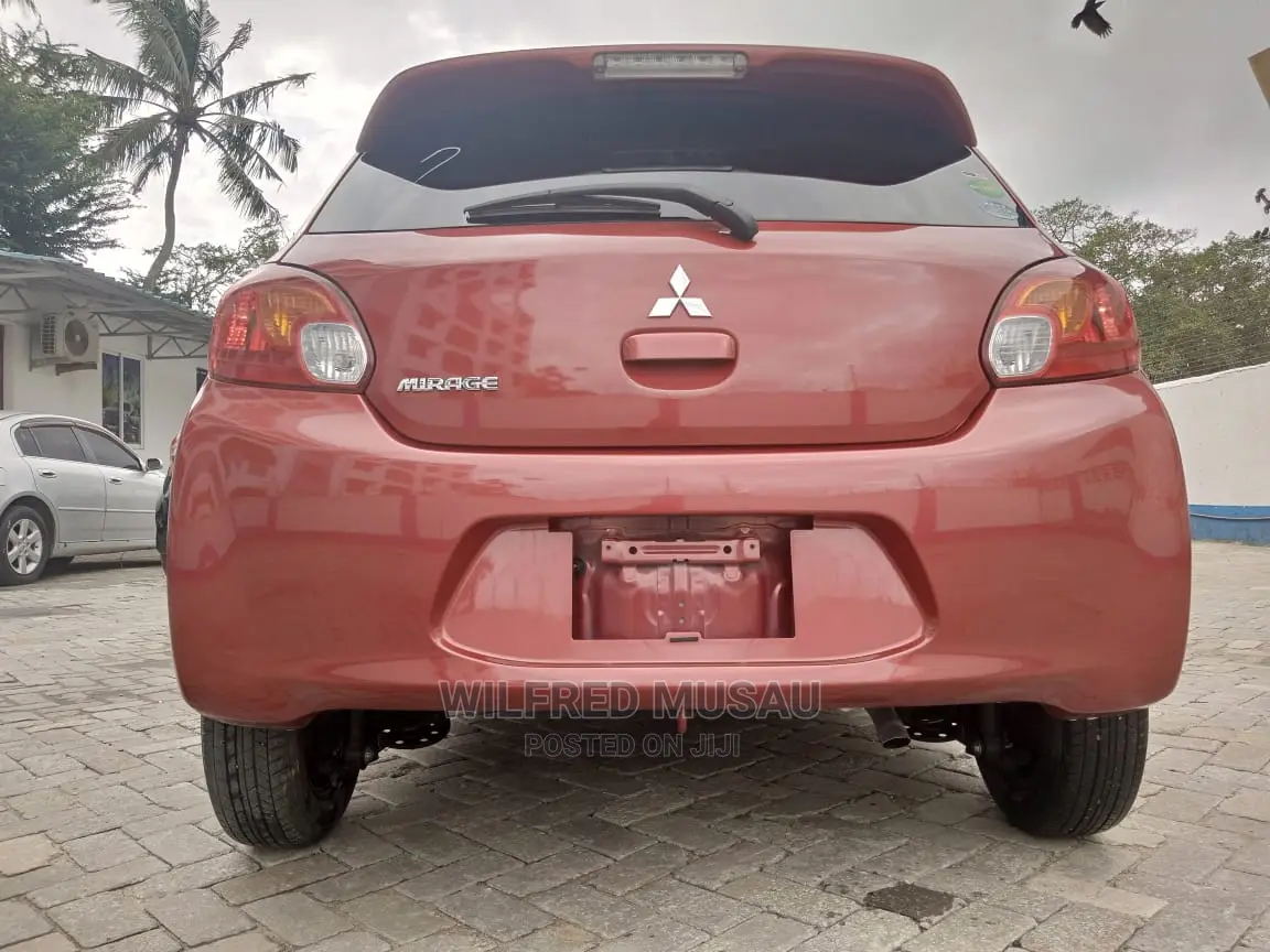 Mitsubishi Mirage 2016 Red