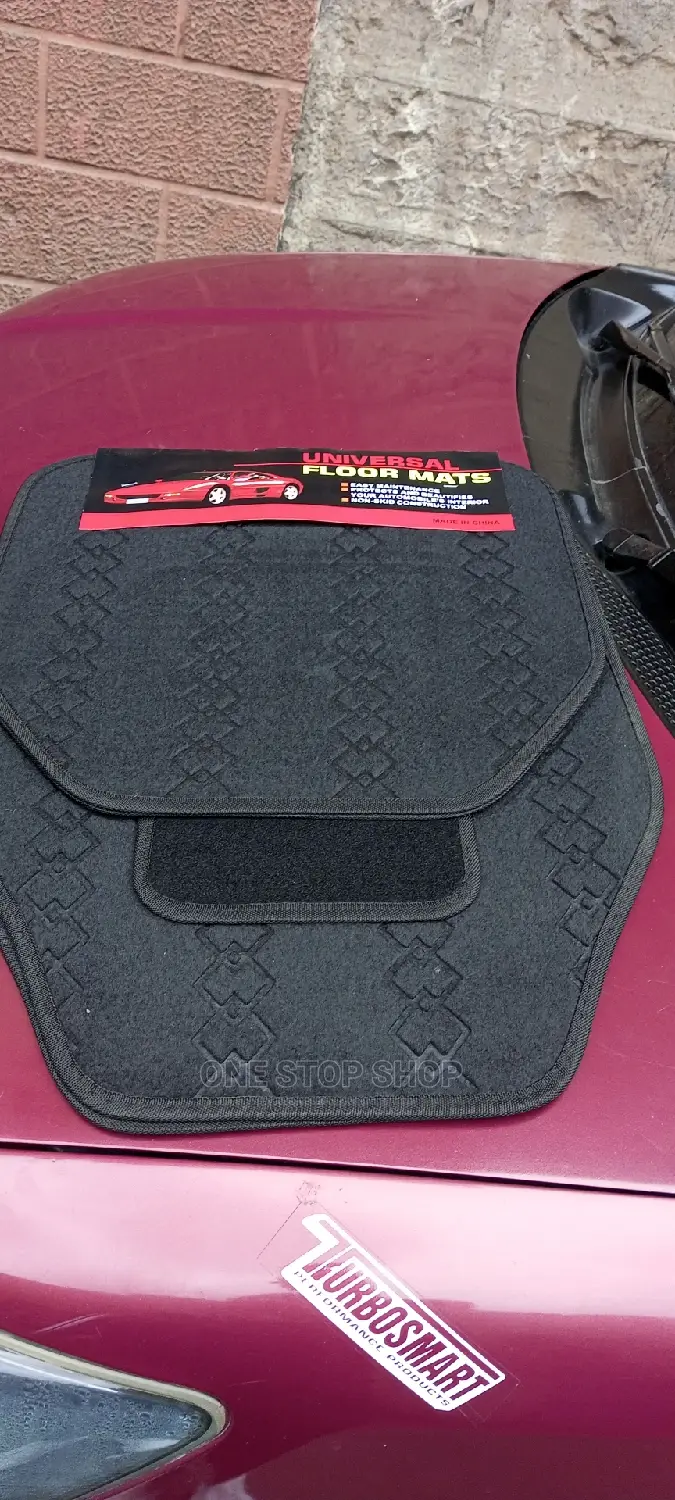 5pcs Unique Universal Woolen Black Designed Mats