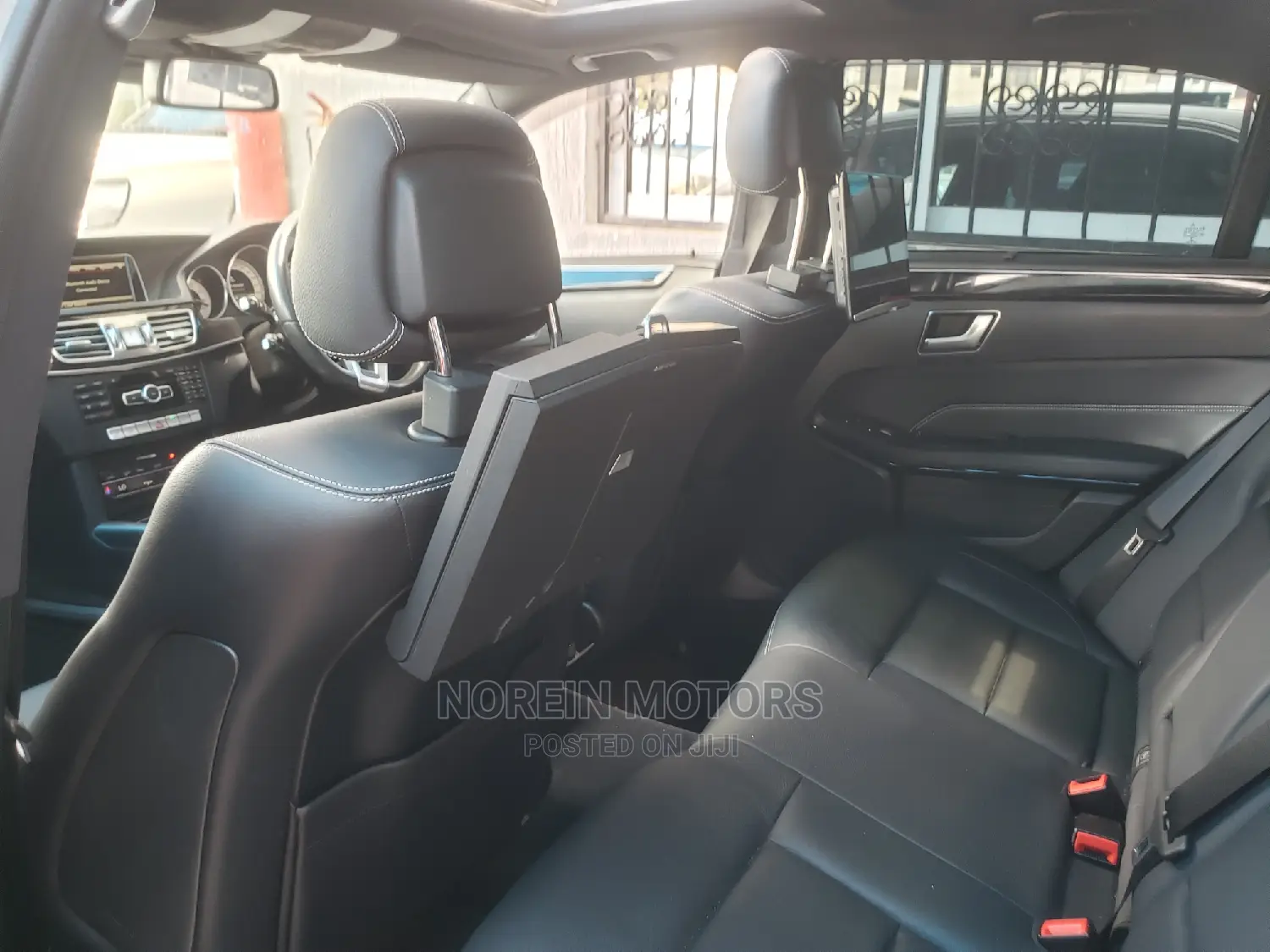 Mercedes-Benz E400 2016 Silver