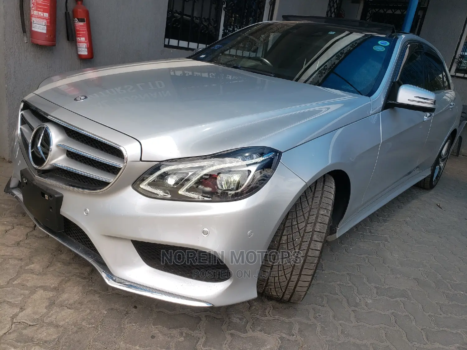 Mercedes-Benz E400 2016 Silver