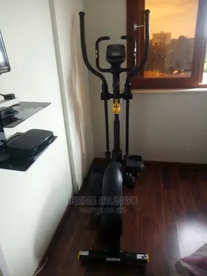 Gym Reebok Crosstrainers