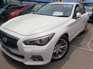 Nissan Skyline 2015 White