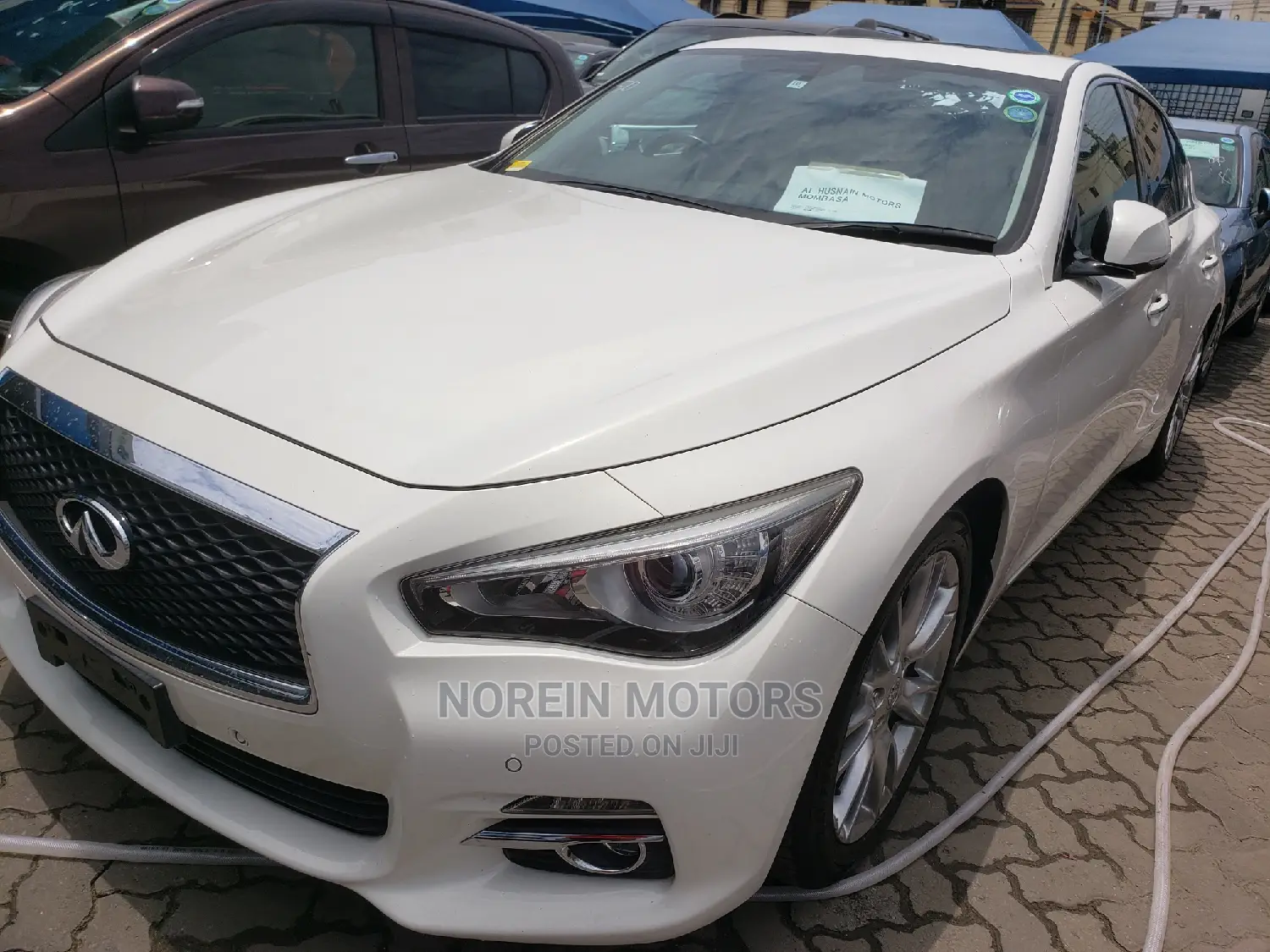 Nissan Skyline 2015 White