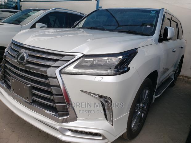 Lexus LX 2018 White - thumbnail 2
