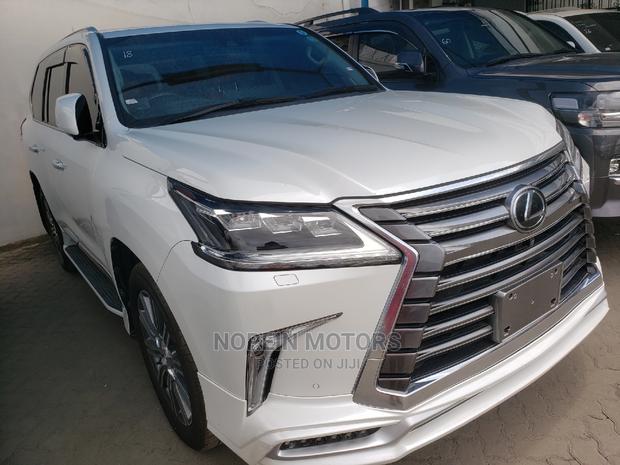Lexus LX 2018 White - thumbnail 12